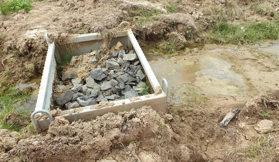 Image montrant un chantier avec un engin de terrassement et la possibilité de réduire les impacts dès cette phase